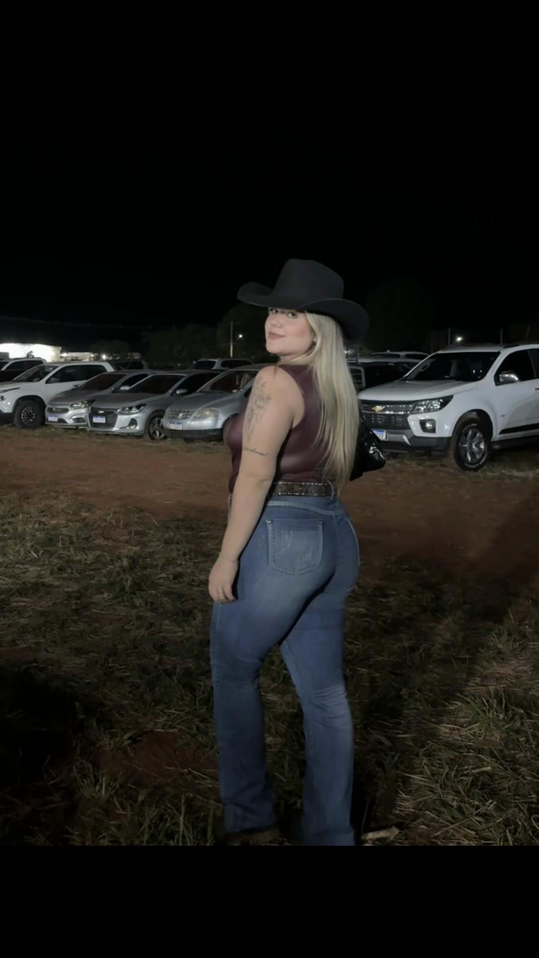 @Milena Canela