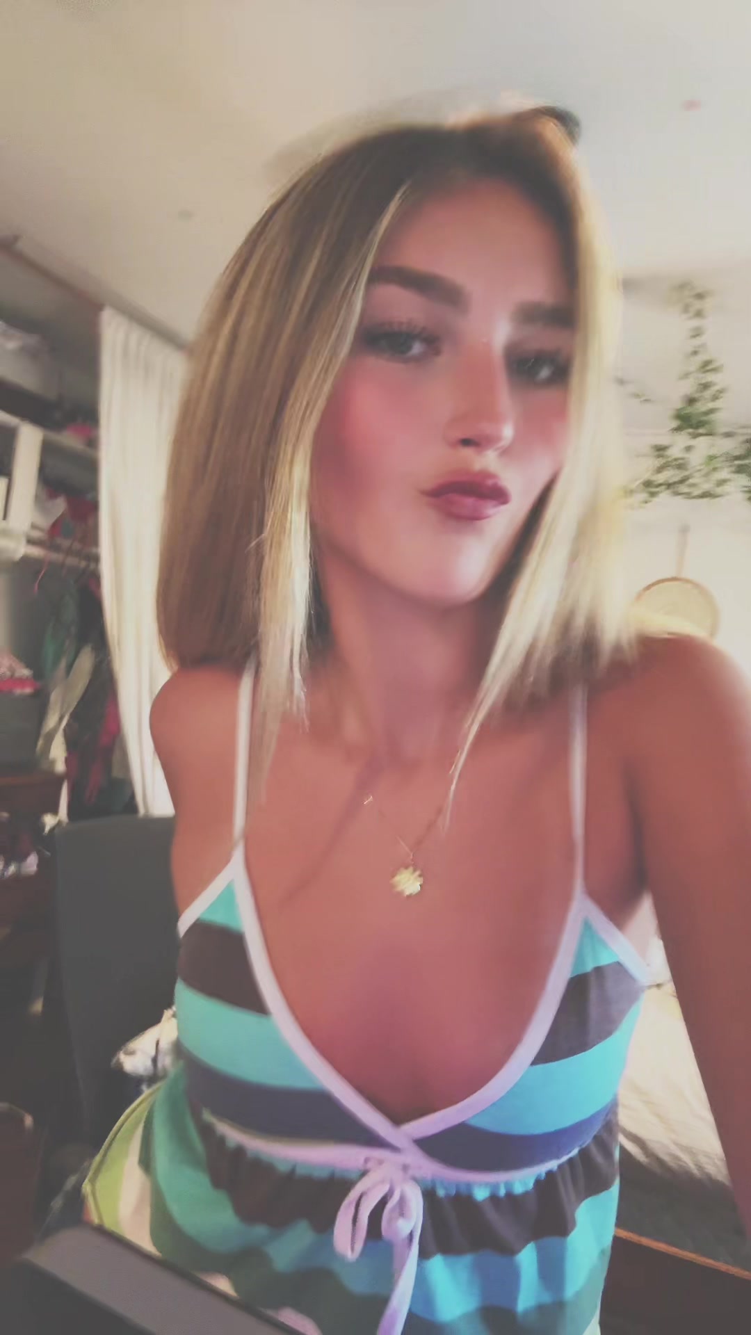 @ellaa