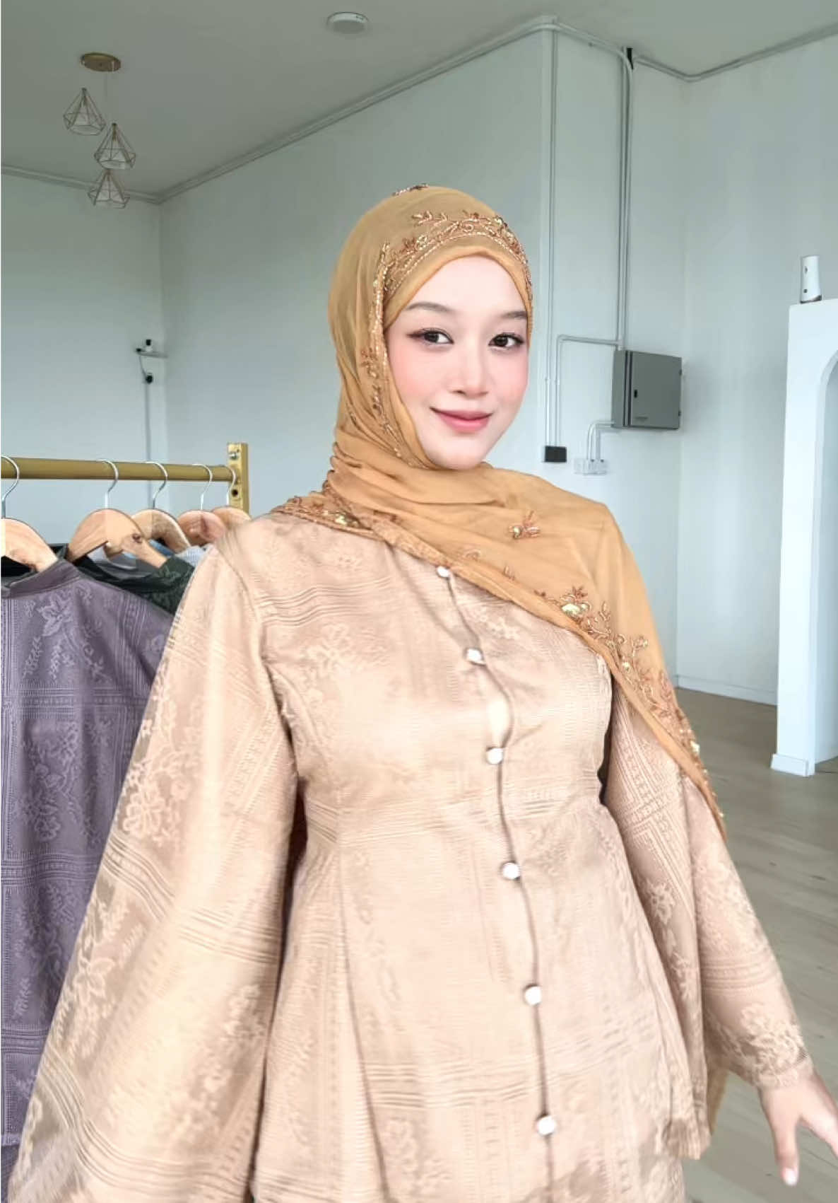 @ceochomelbynabila