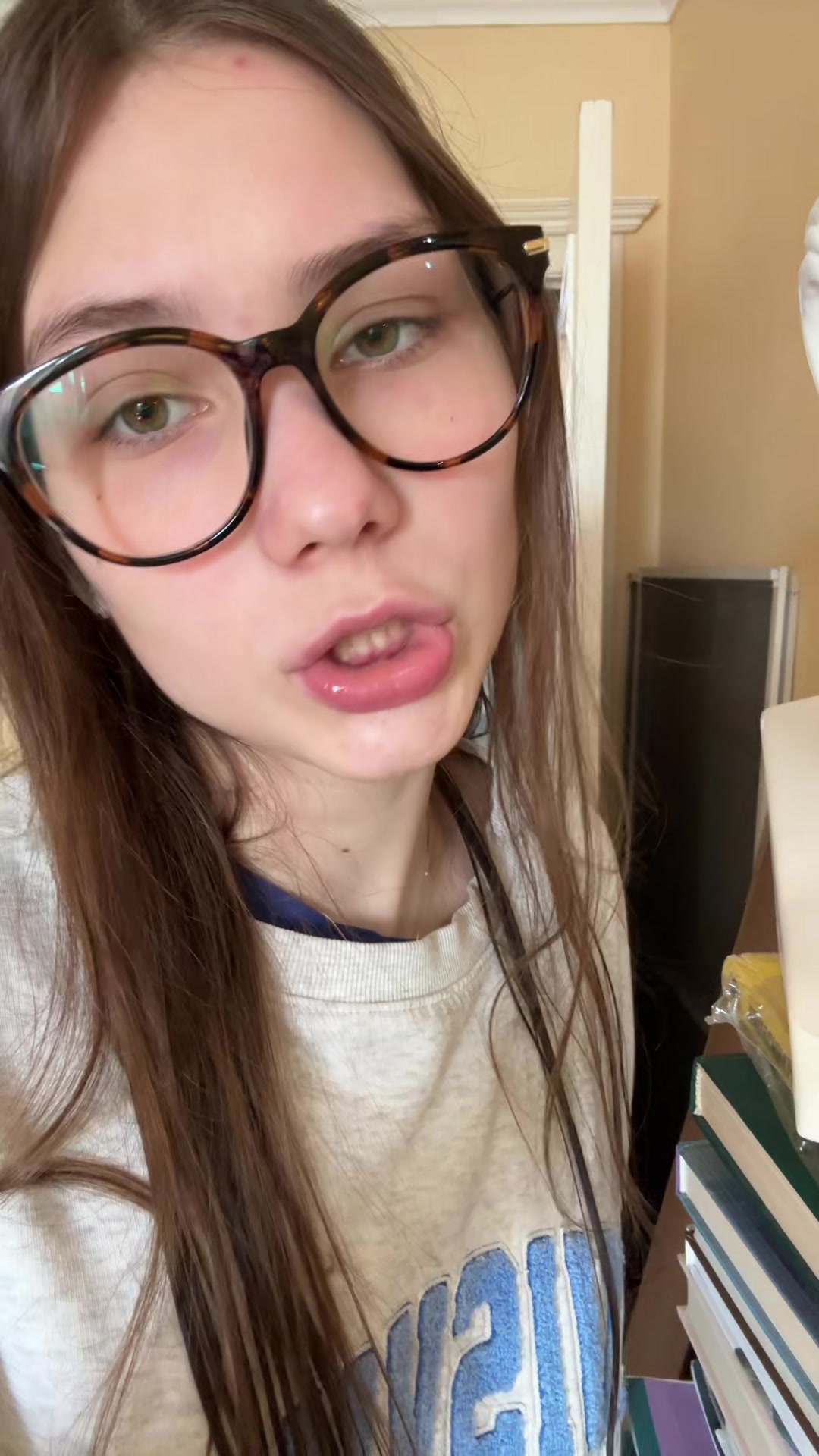 @викуся