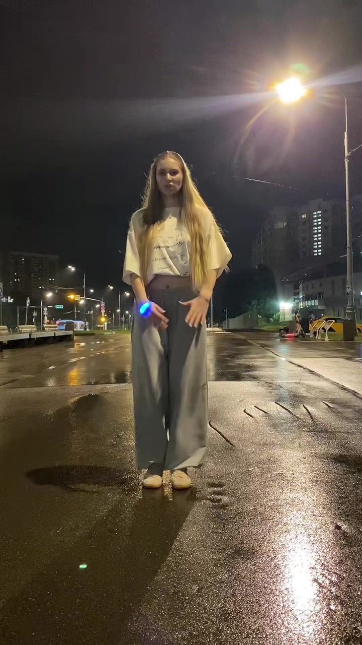 @яникс🦦