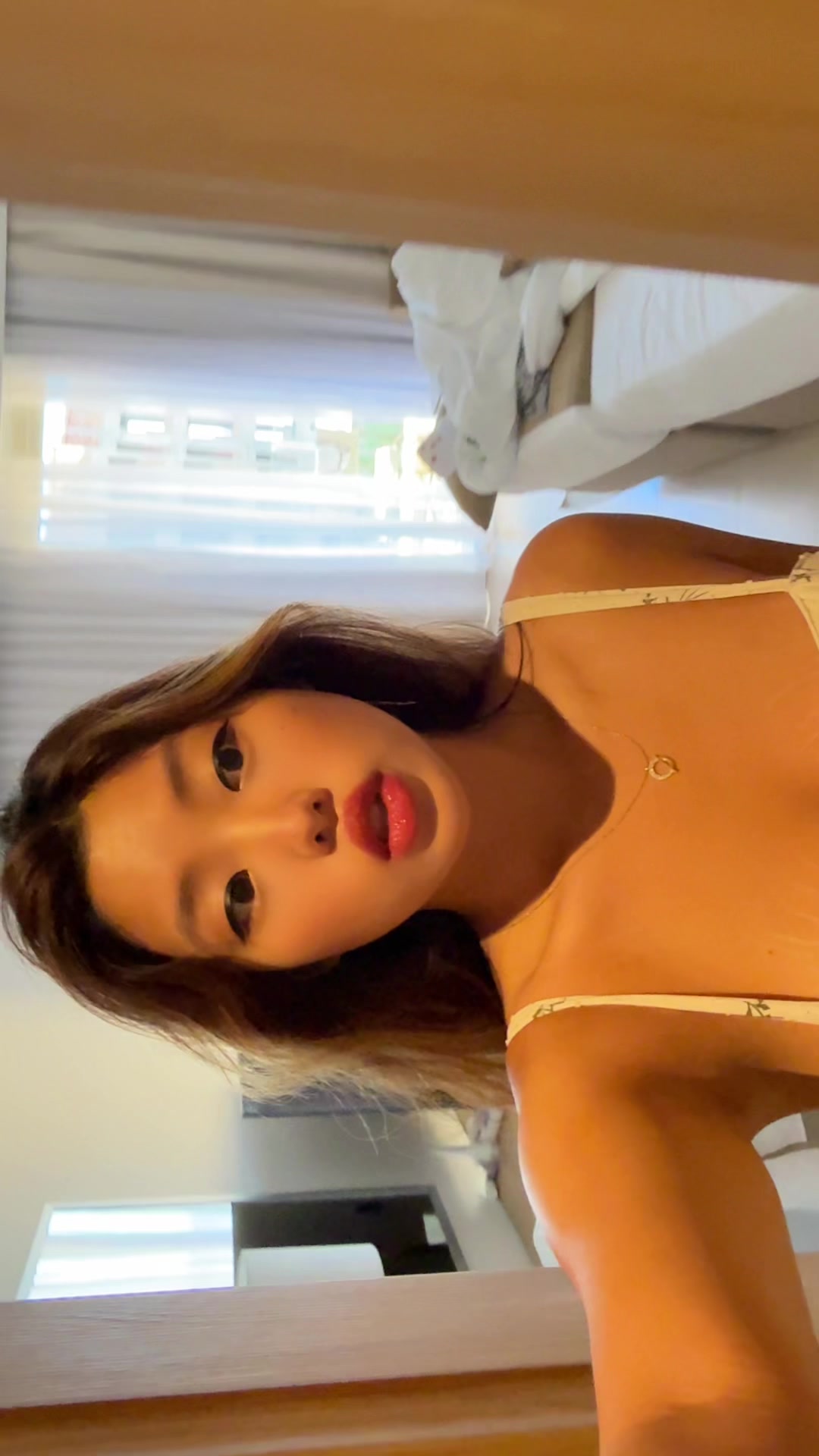 @alekssssi_