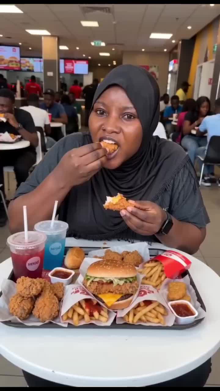 @OBL ELMARKAZZIYYAH🦋OGO AGBAYE