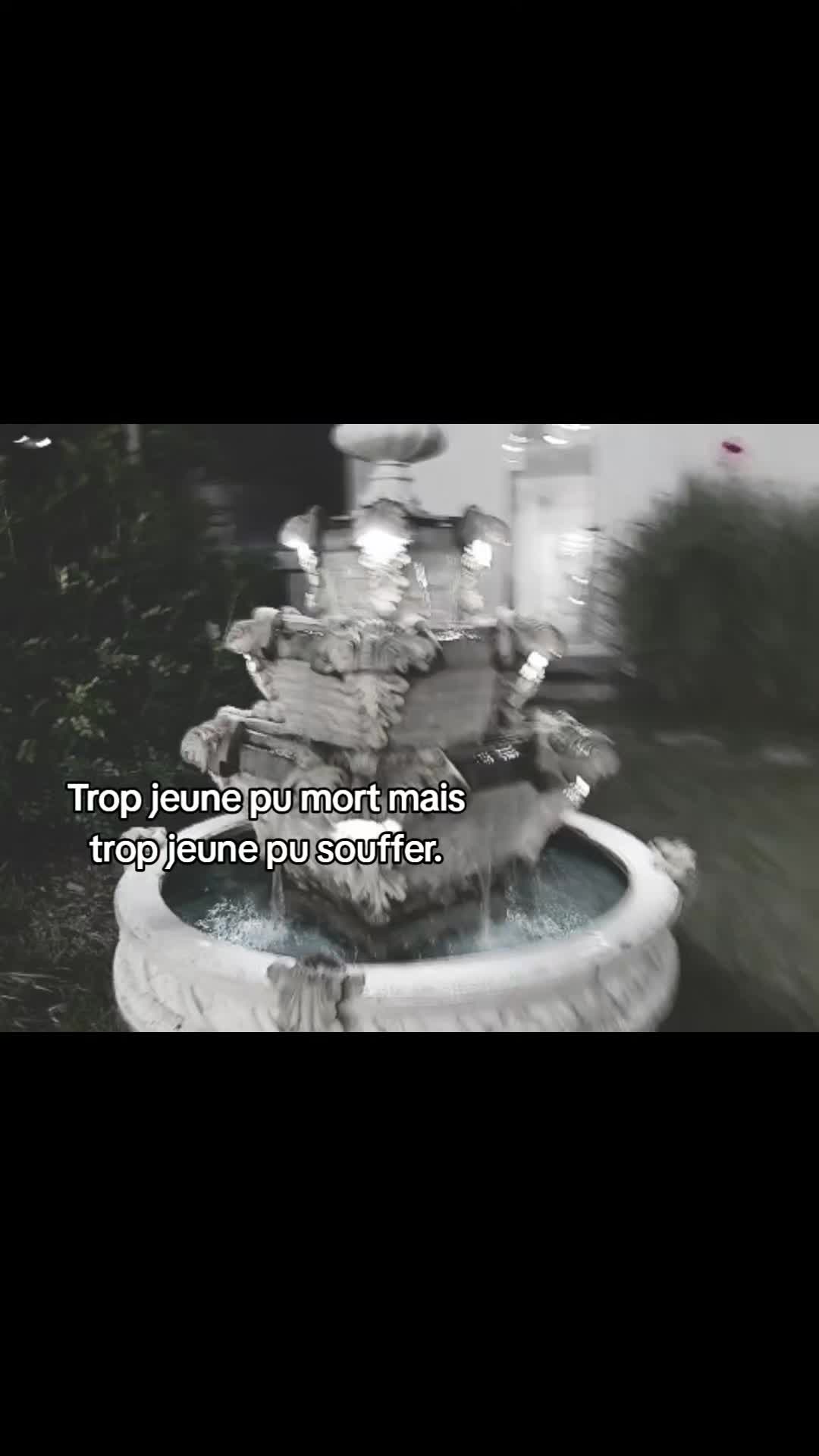 @𖣂.