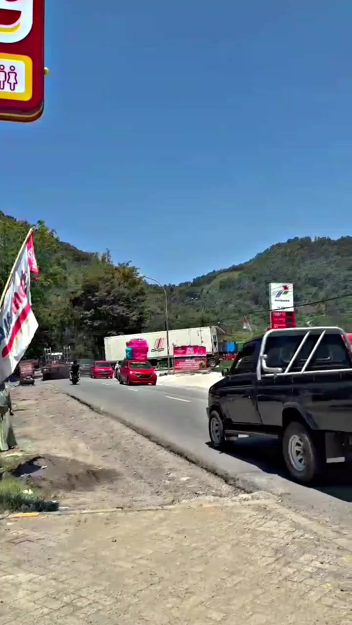 @𝐈𝐧𝐝𝐫𝐢𝐚𝐧𝐢𝐓𝐫𝐚𝐯𝐞𝐥〽️