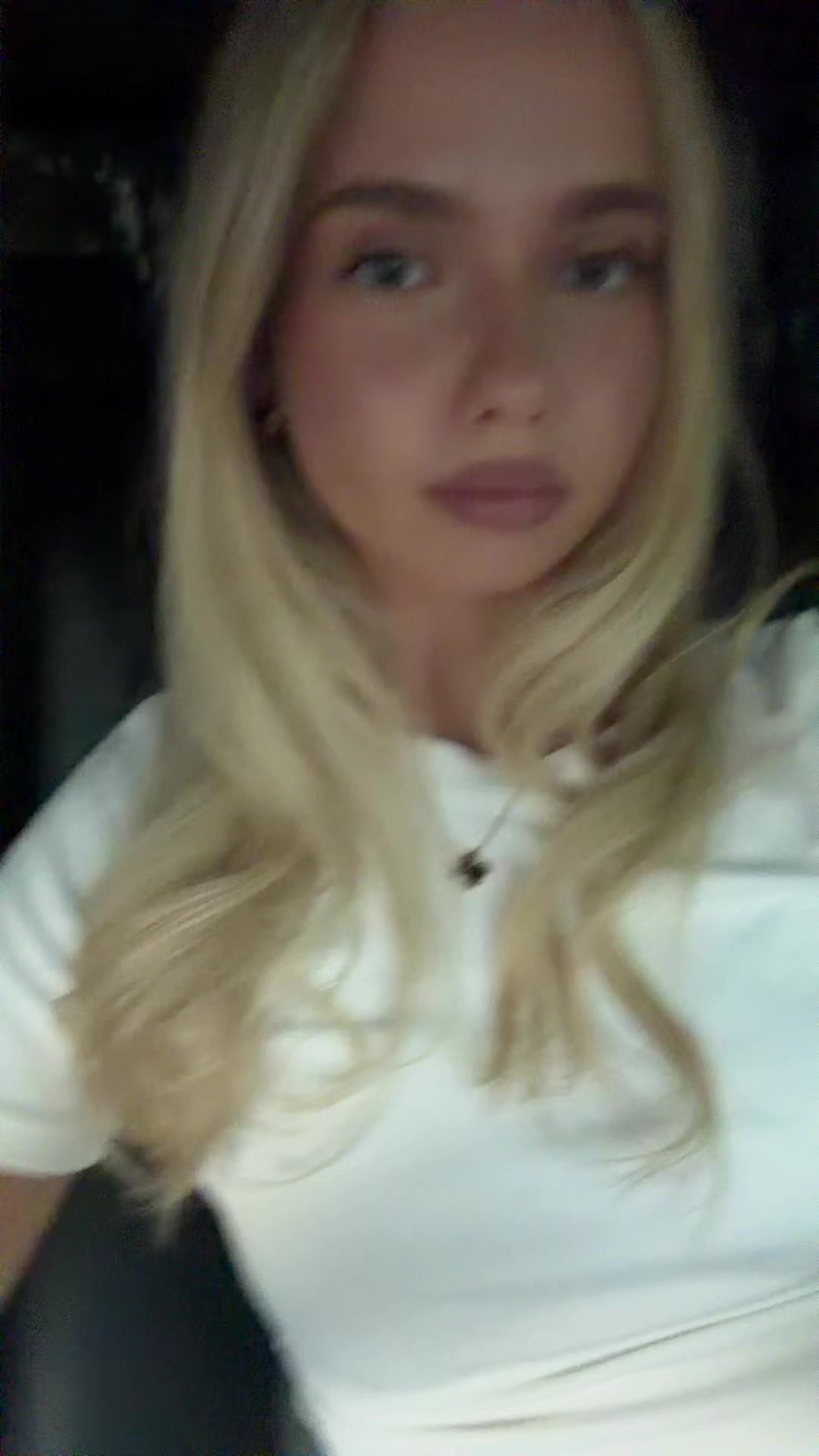 @vimollly