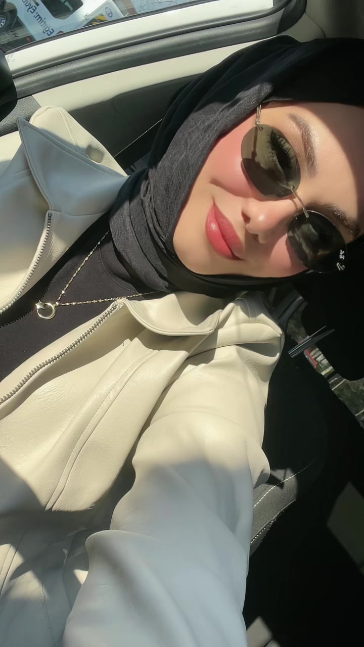 @Zeeyy34