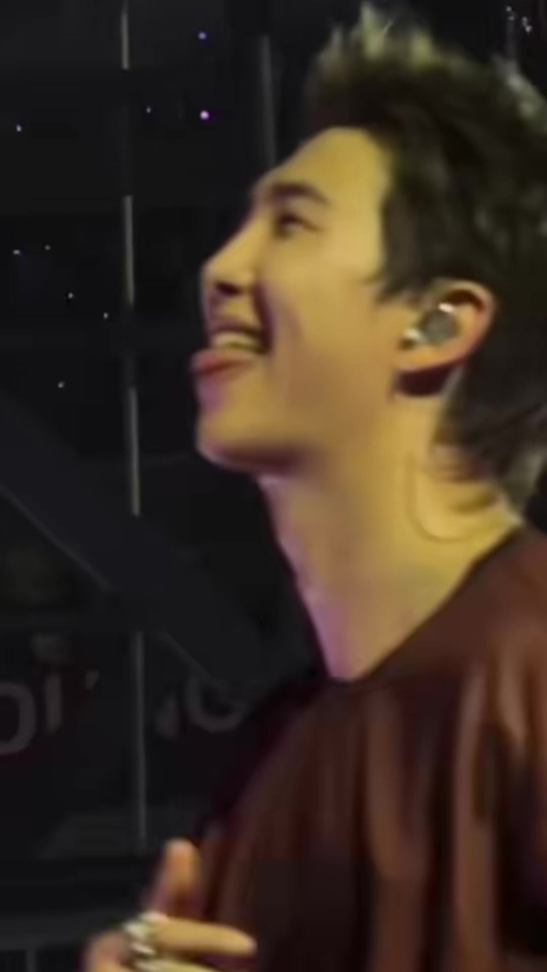 @ot7loml๐ธ๐