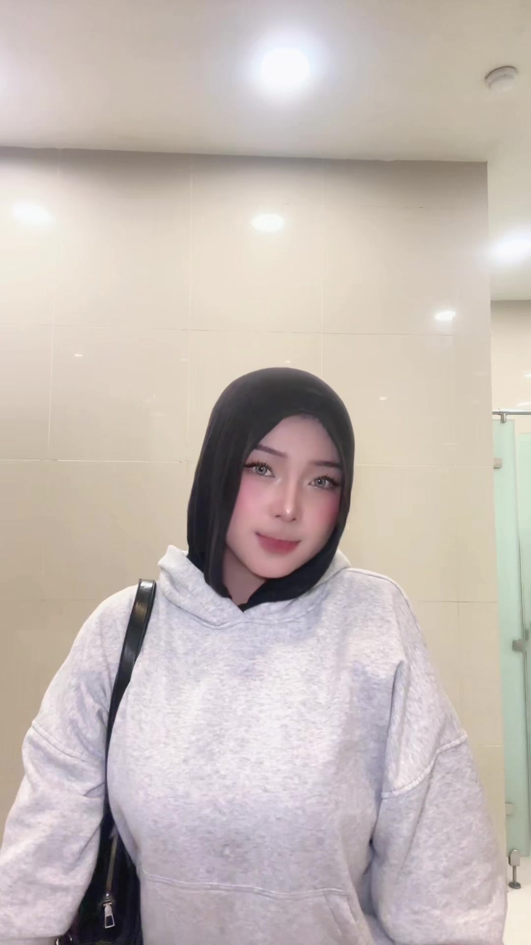 @r