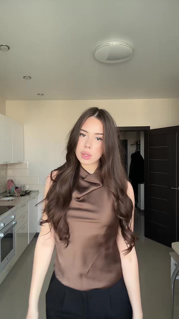 @Ева