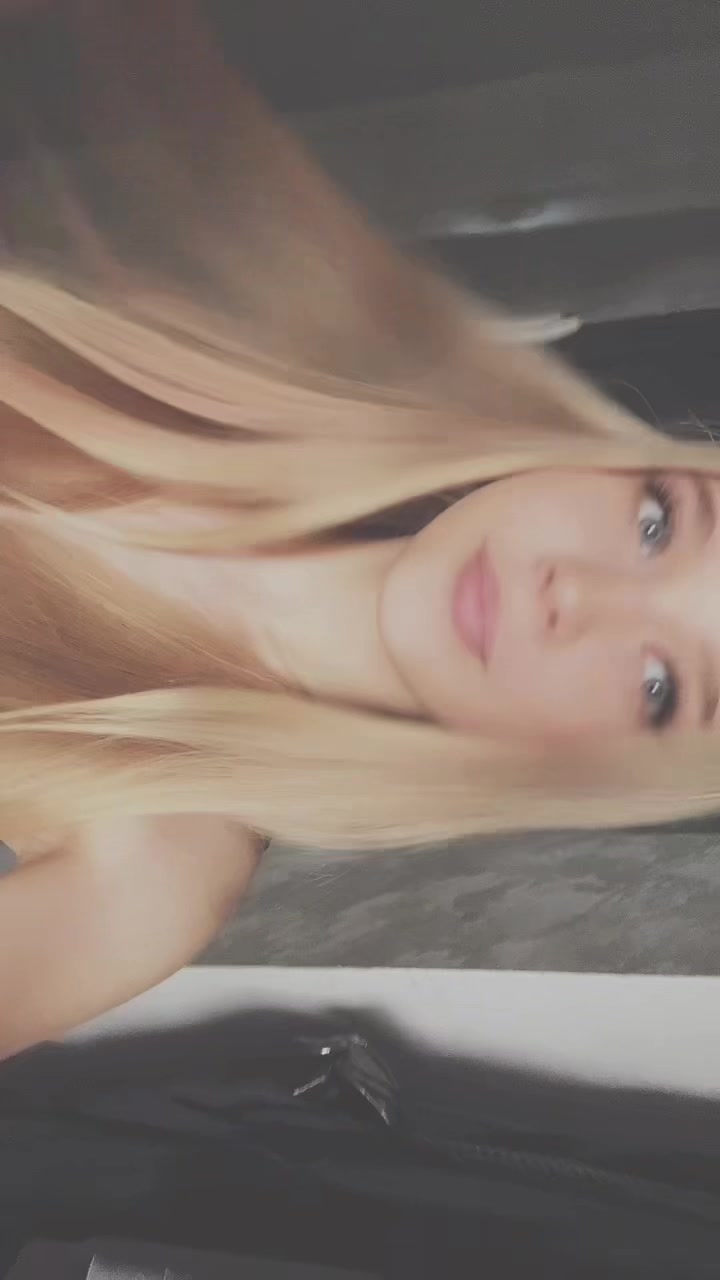 @мила
