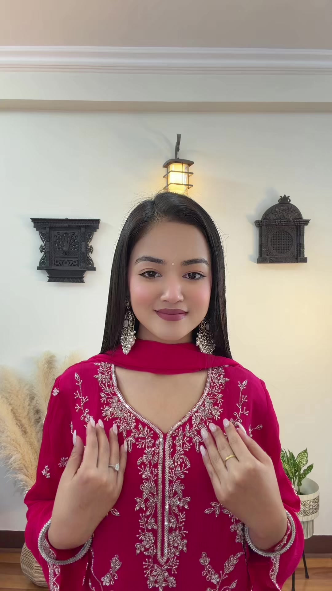 @Naina_TheAttire