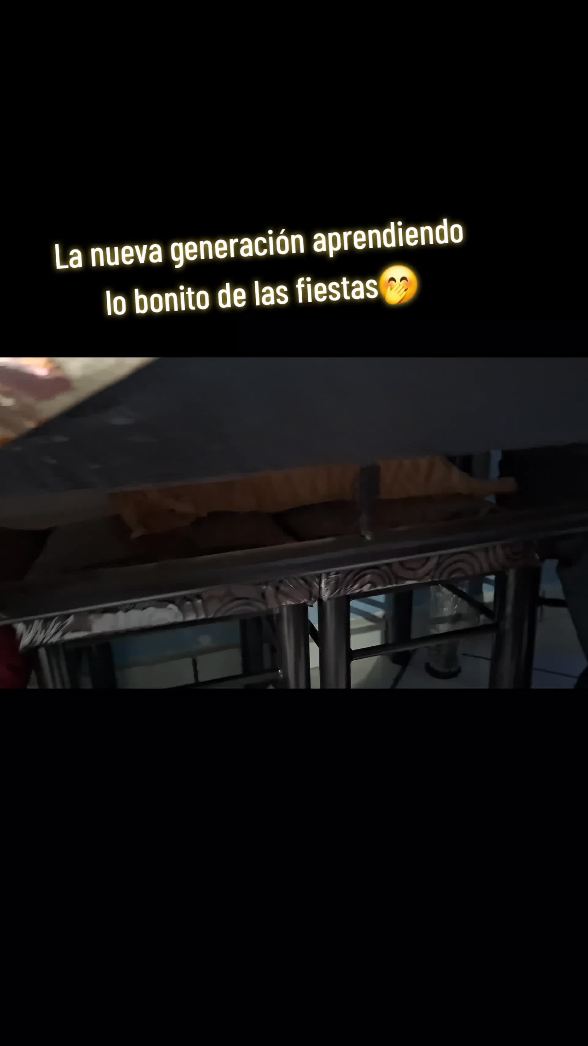 @Tani(ManadaLadridosCelestiales