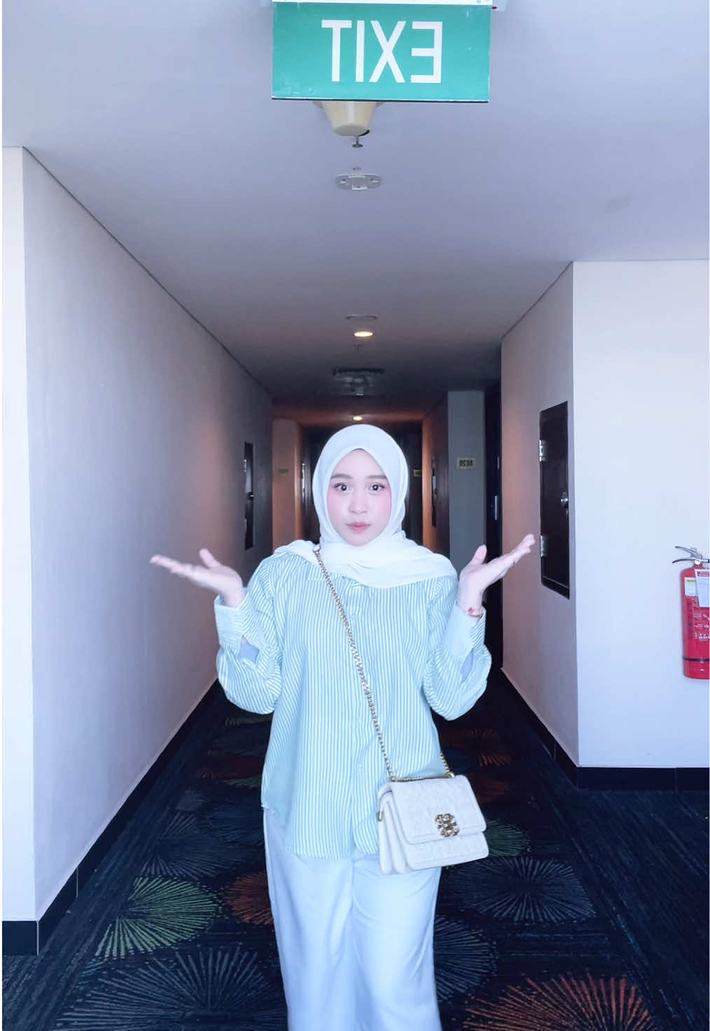 @yaya 𐙚