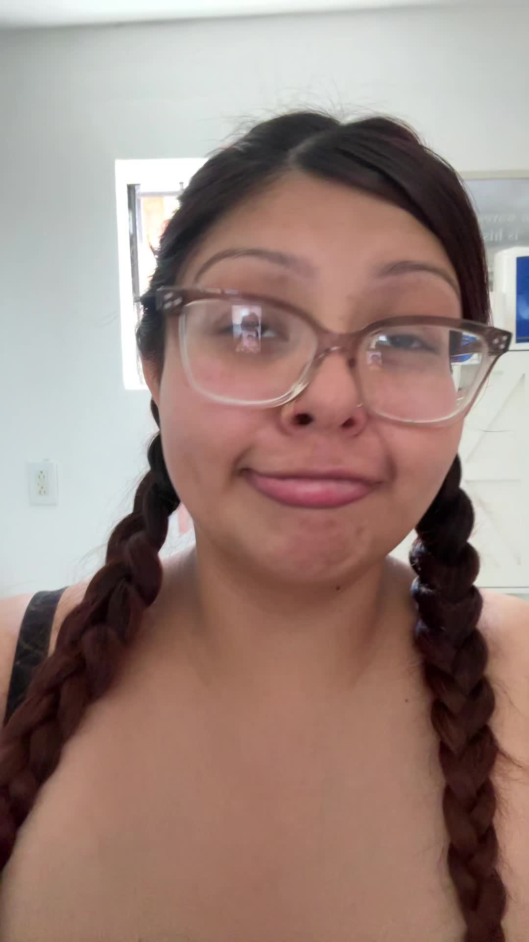 @aleeseeuh
