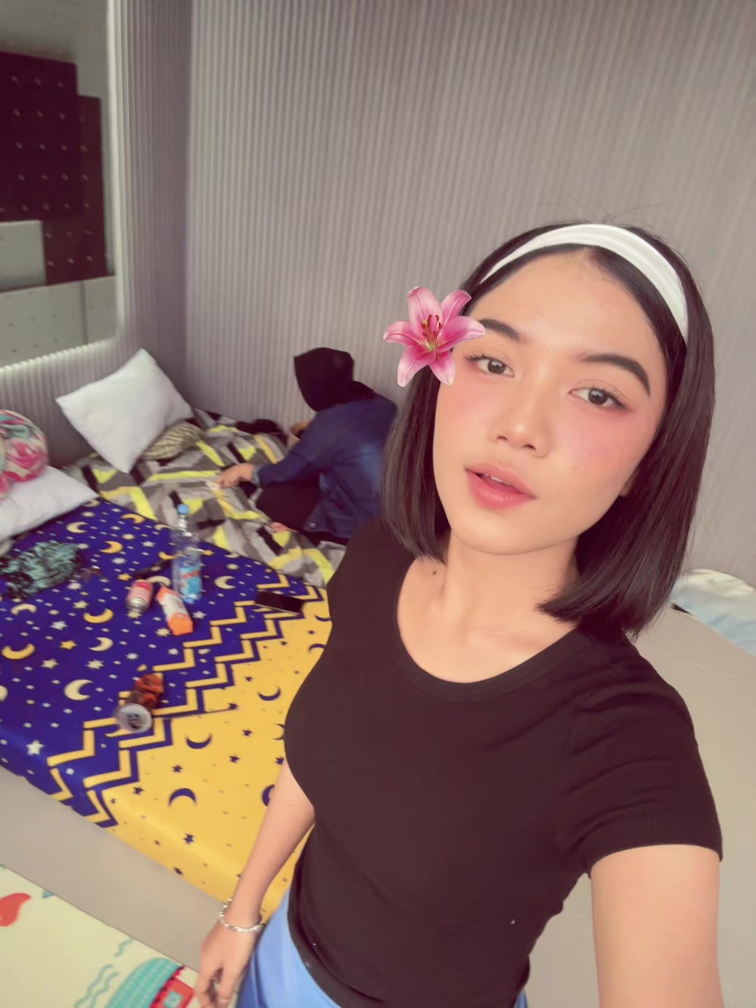 @𝐚𝐧𝐢𝐬
