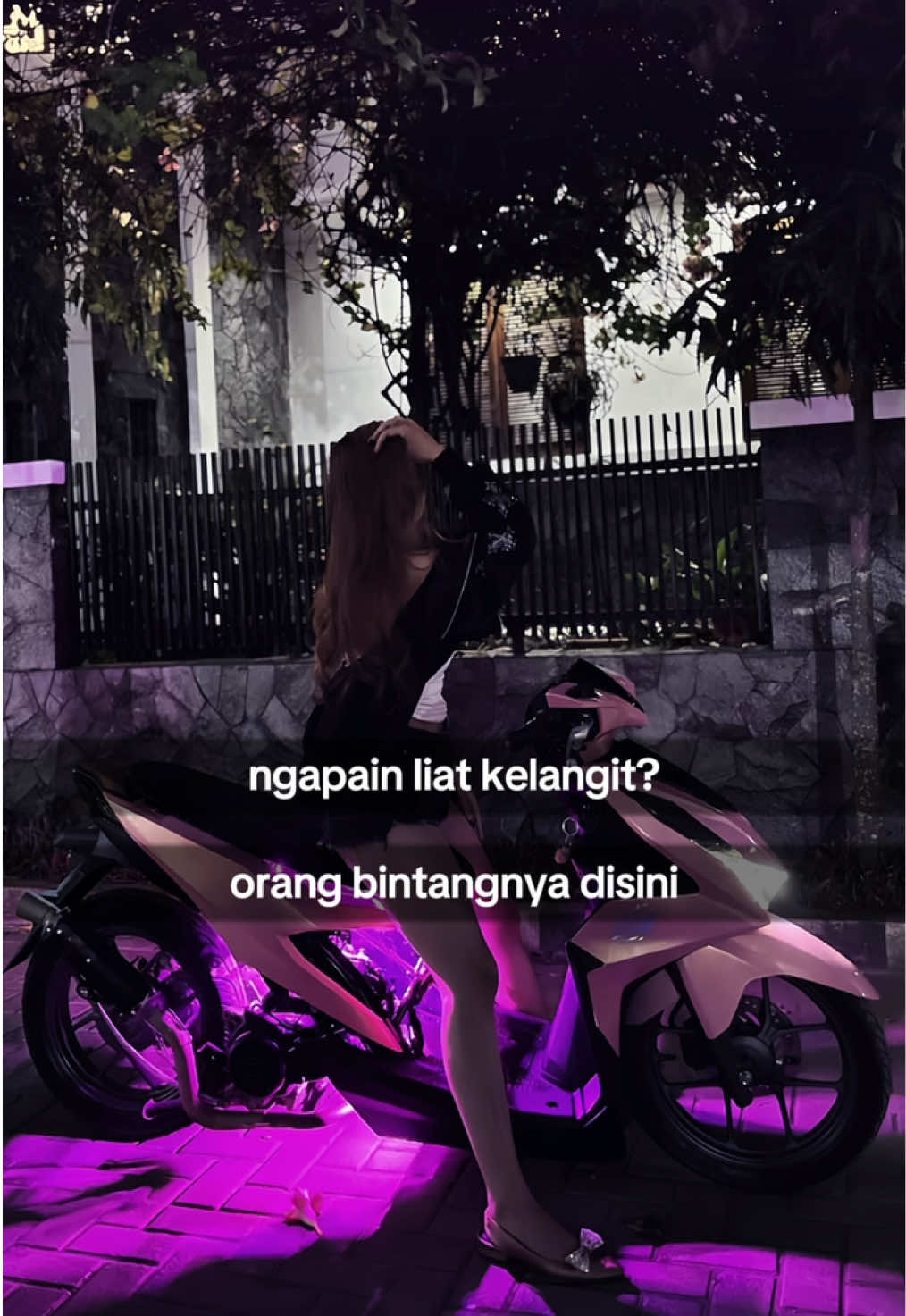 @𝔞 𝔠 𝔥 𝔞 𝔞