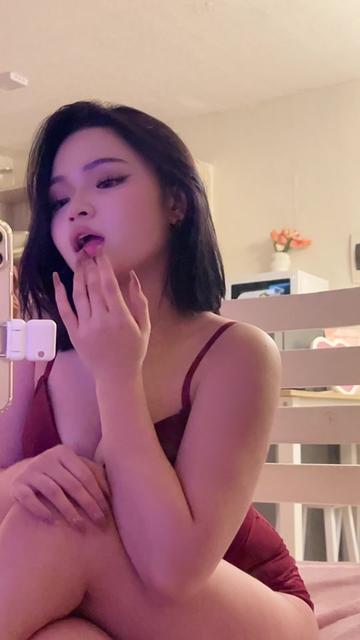 @foxiyoona
