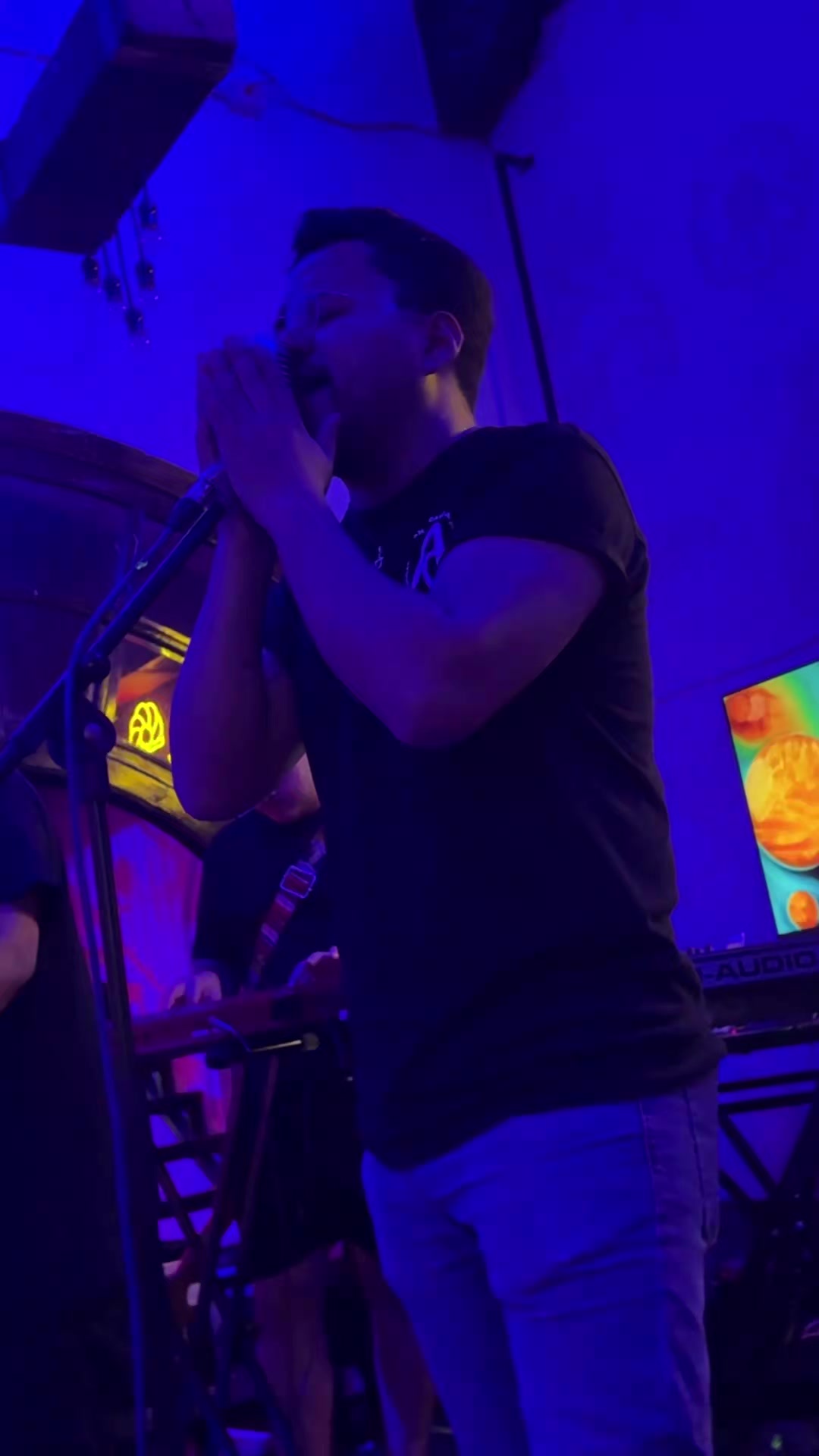 @LosBurdelOficial