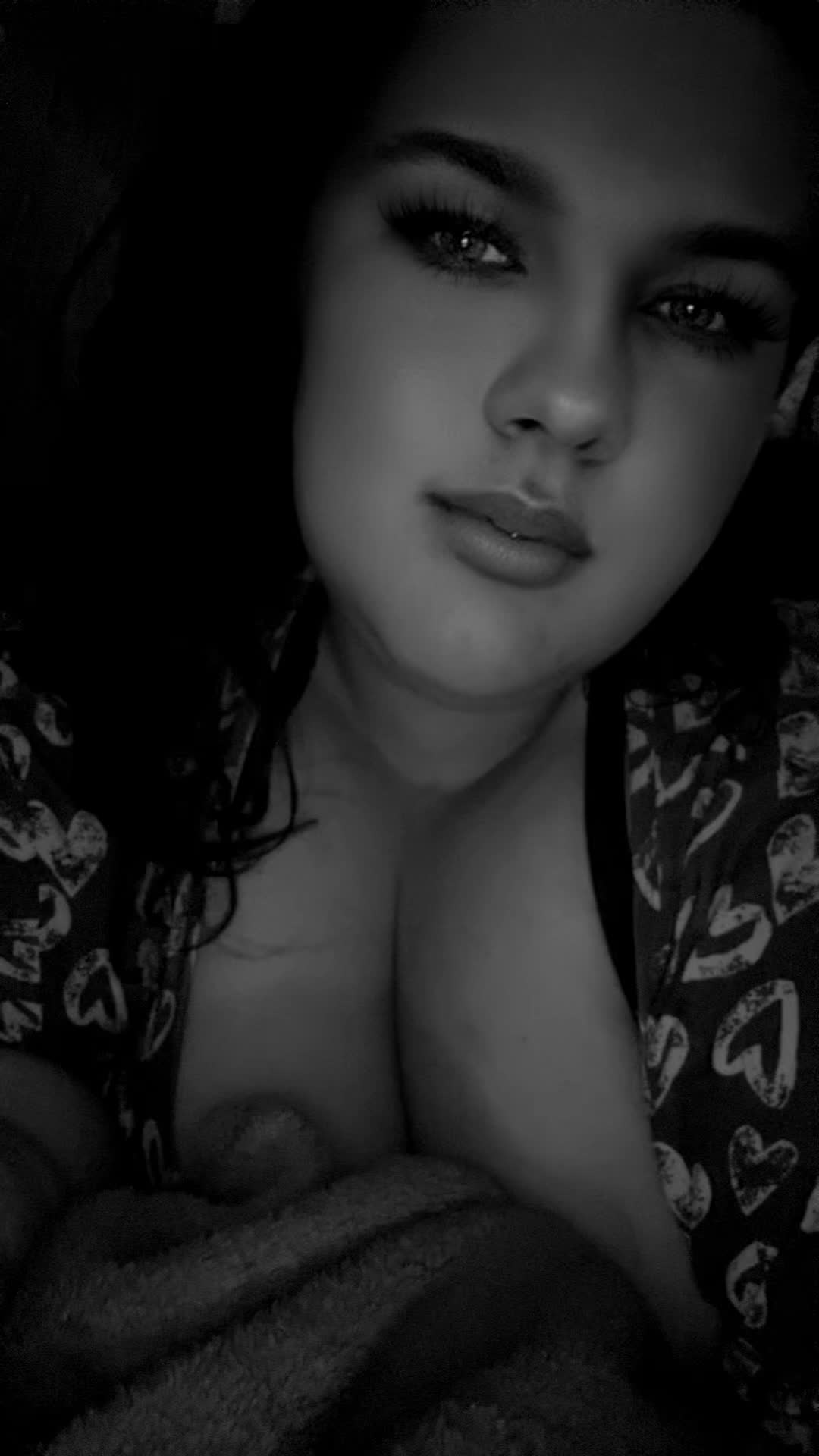 @👑🥀LIL_Baddie🥀👑