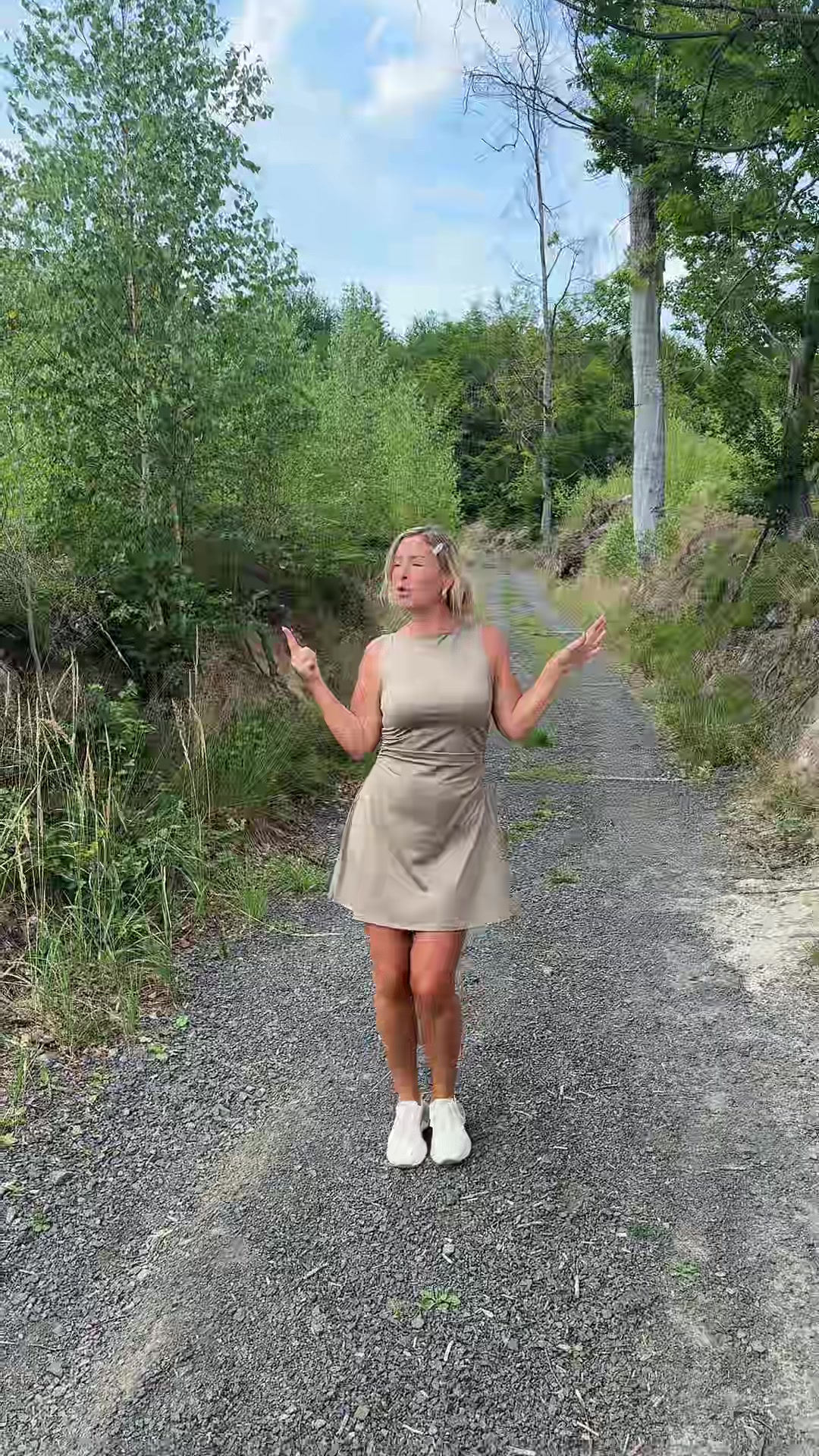 @zoegronenberg