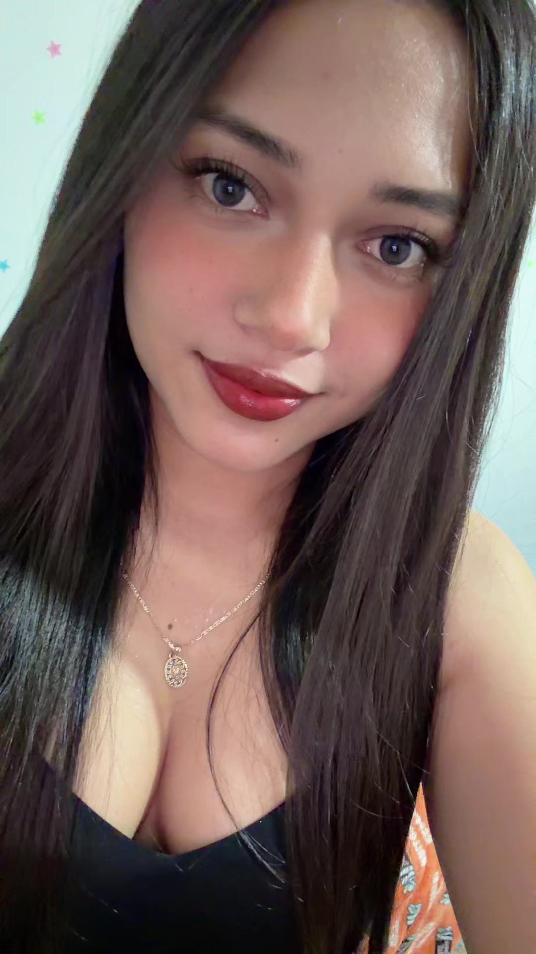 @Yasmín_Urbina