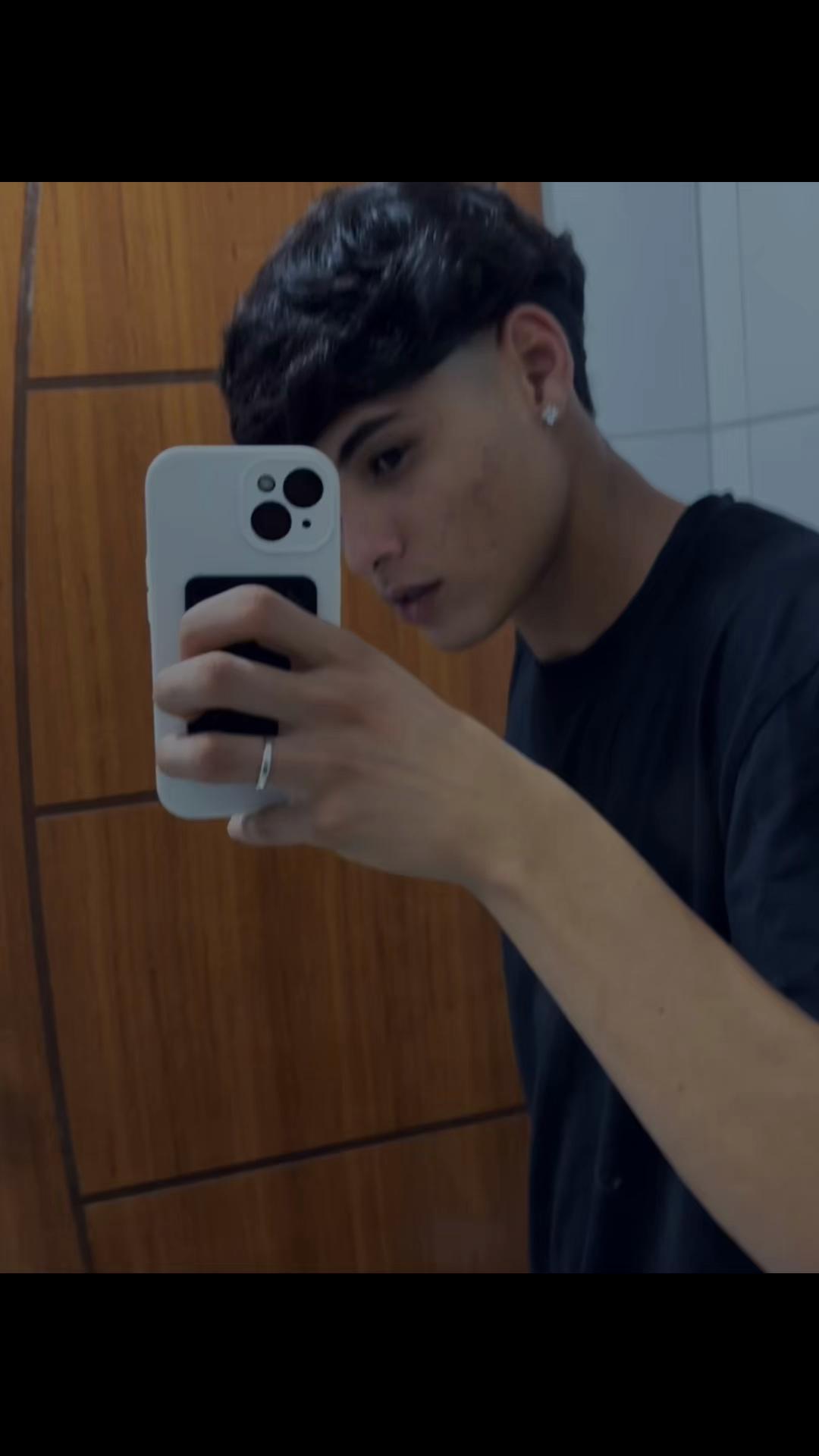 @Veira