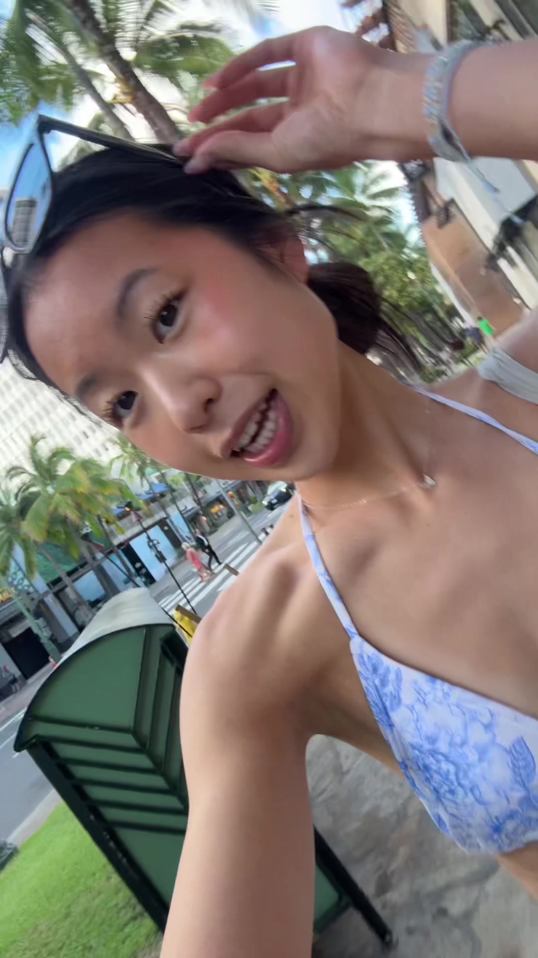 @nicole