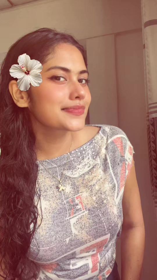 @MAYA 💫