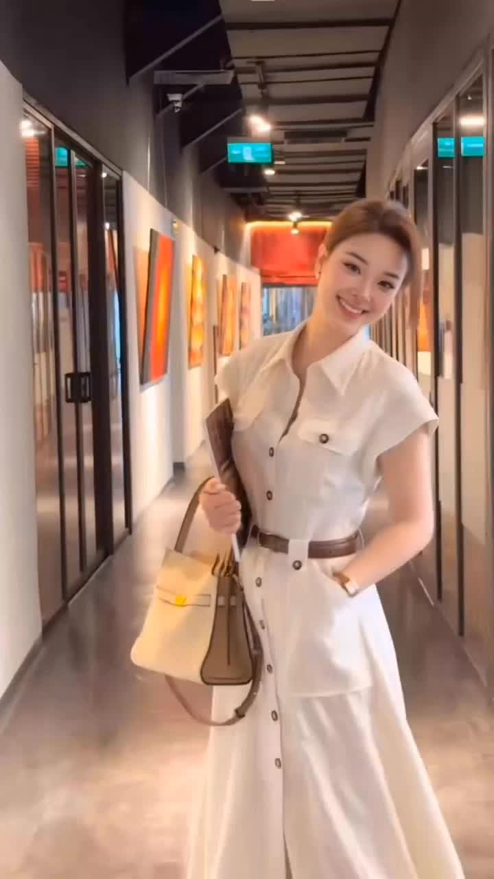 @𝗔𝗻𝗴𝗲𝗹𝗮 𝗖𝗮𝗻𝗱𝗶𝗰𝗲