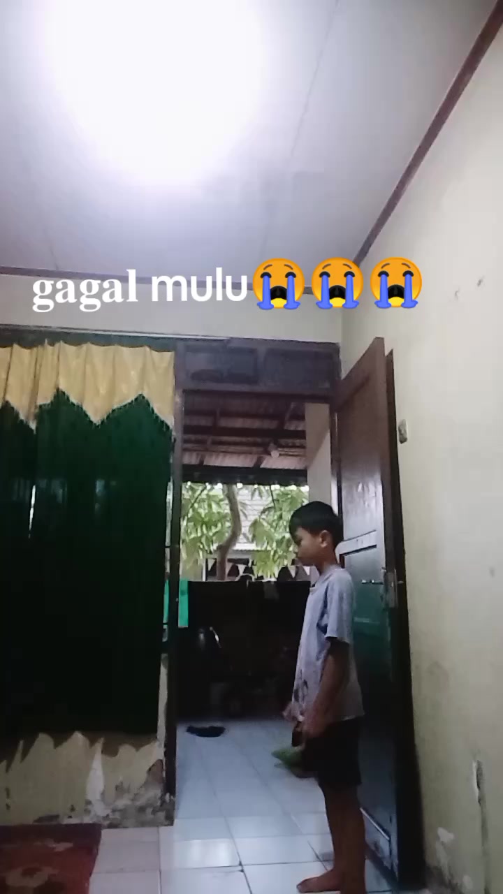 @𝐁𝐢 an orang ngakak 😜😜