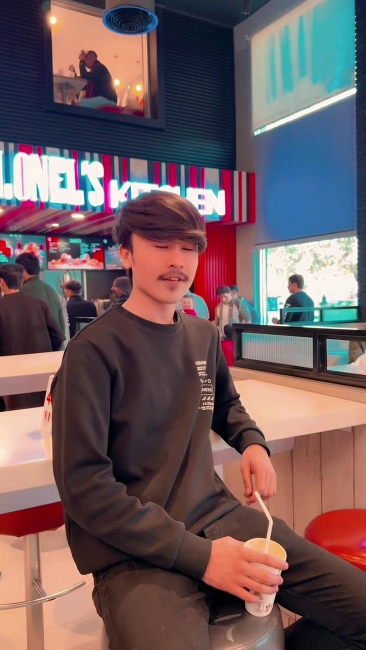 @𝗔𝗗𝗜𝗟👑💎