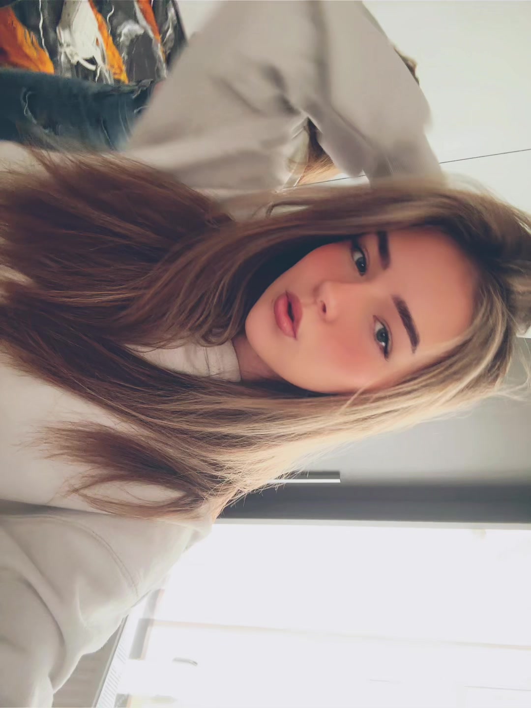 @𝓷𝓲𝓴𝓸𝓵𝓲𝓷𝓪