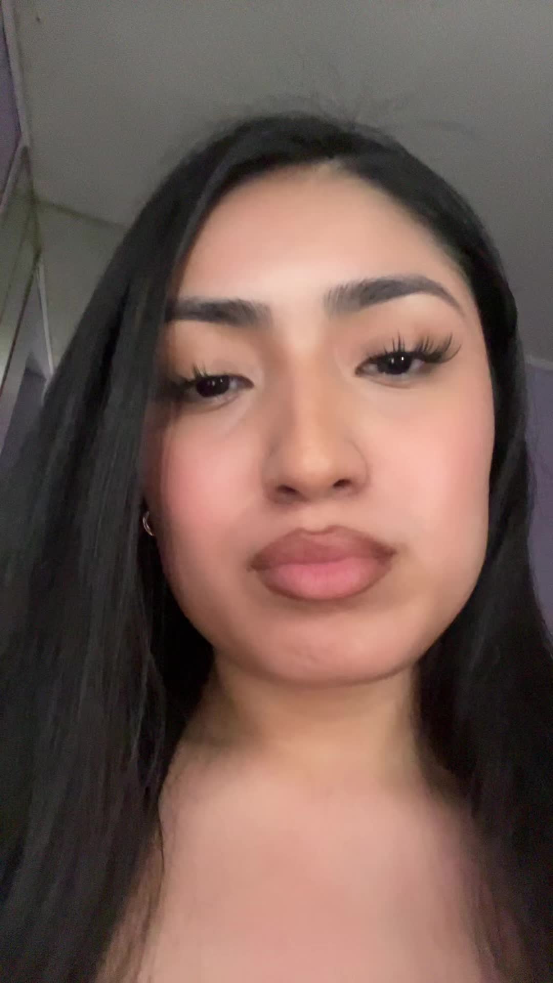 @yasminromann