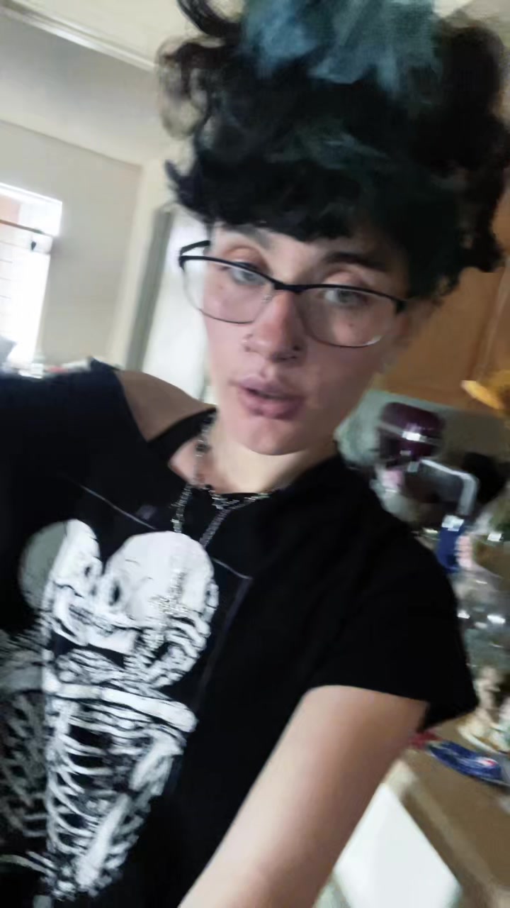 @lil.ghost.girl.bk
