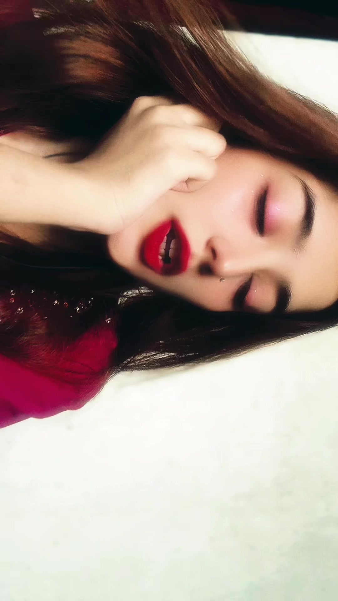 @𝕾𝖆𝖒𝖊𝖊𝖗𝖆 𝕶𝖍𝖆𝖓 🕊️