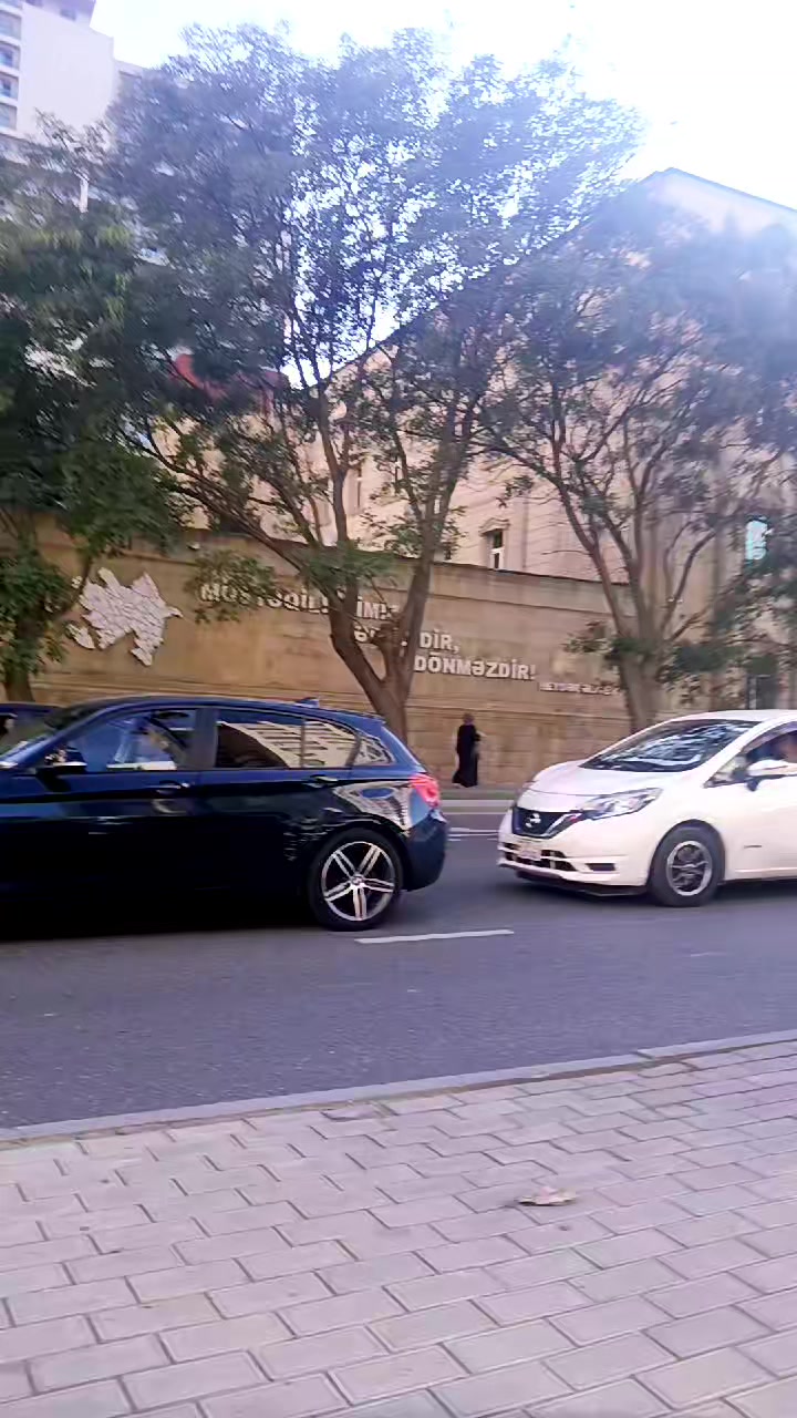@Kasıb qız.... 😔