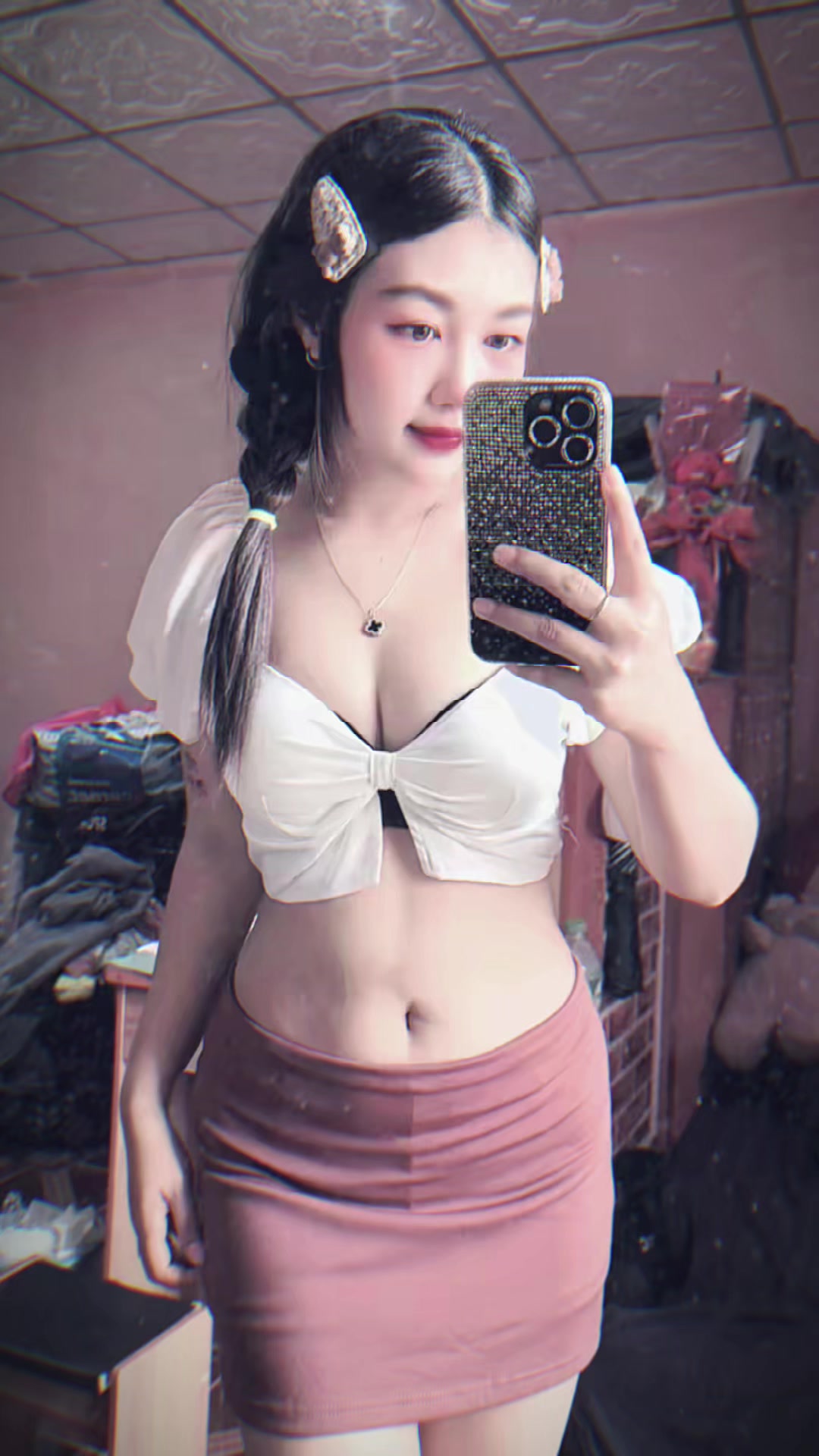 @Chompoo