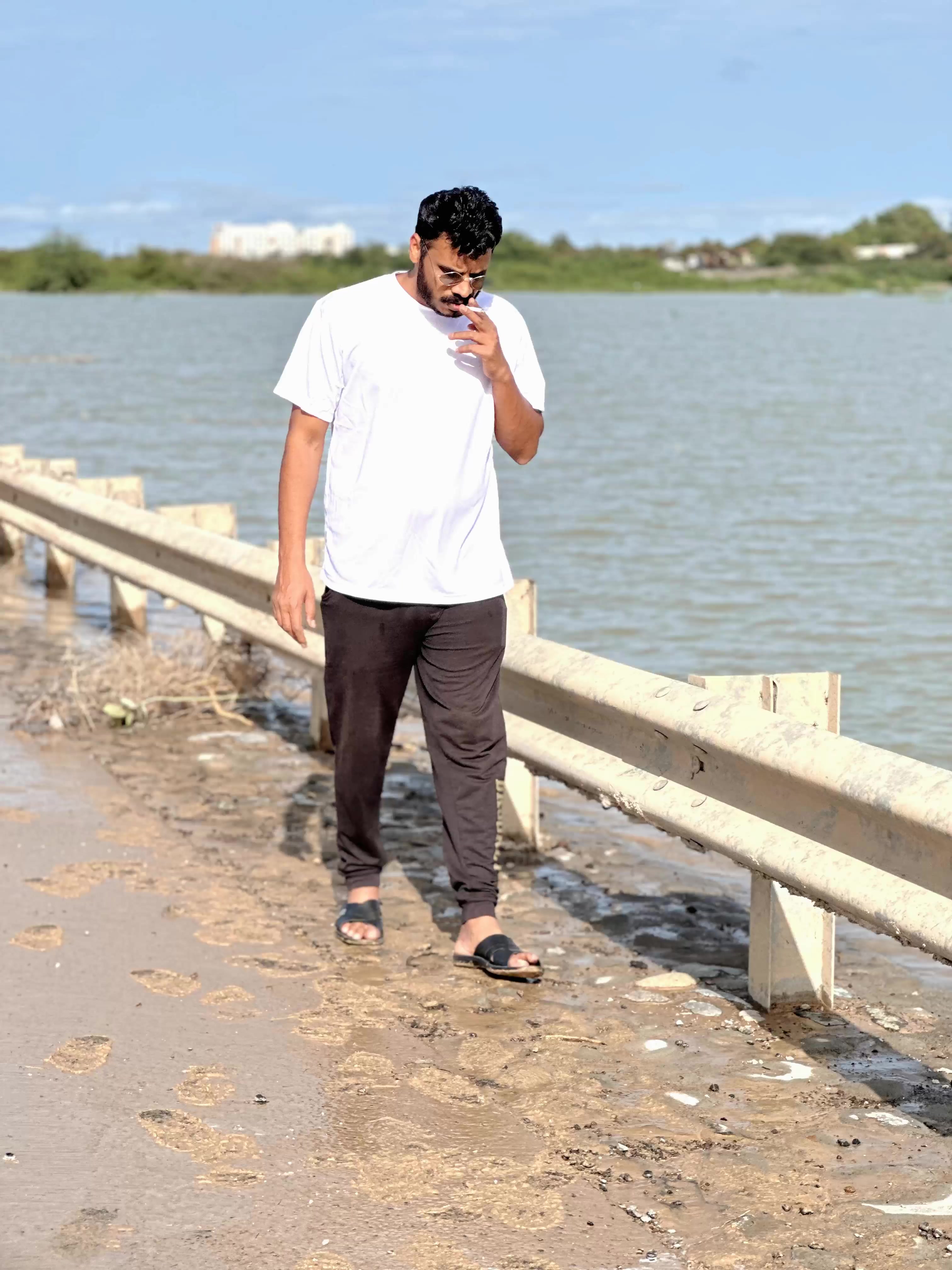 @Gurdaspuriaa🥃🥃