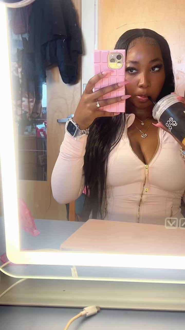 @Yabeezy💕