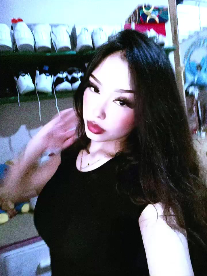 @𝖘𝖍𝖊𝖞