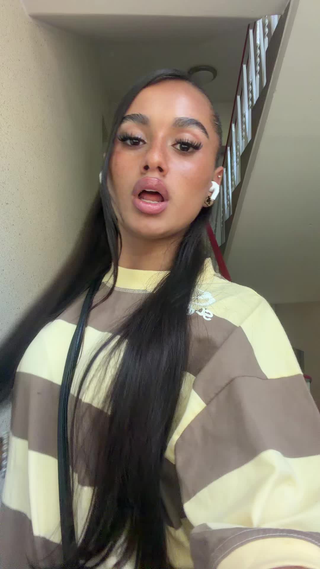 @sara-valentina
