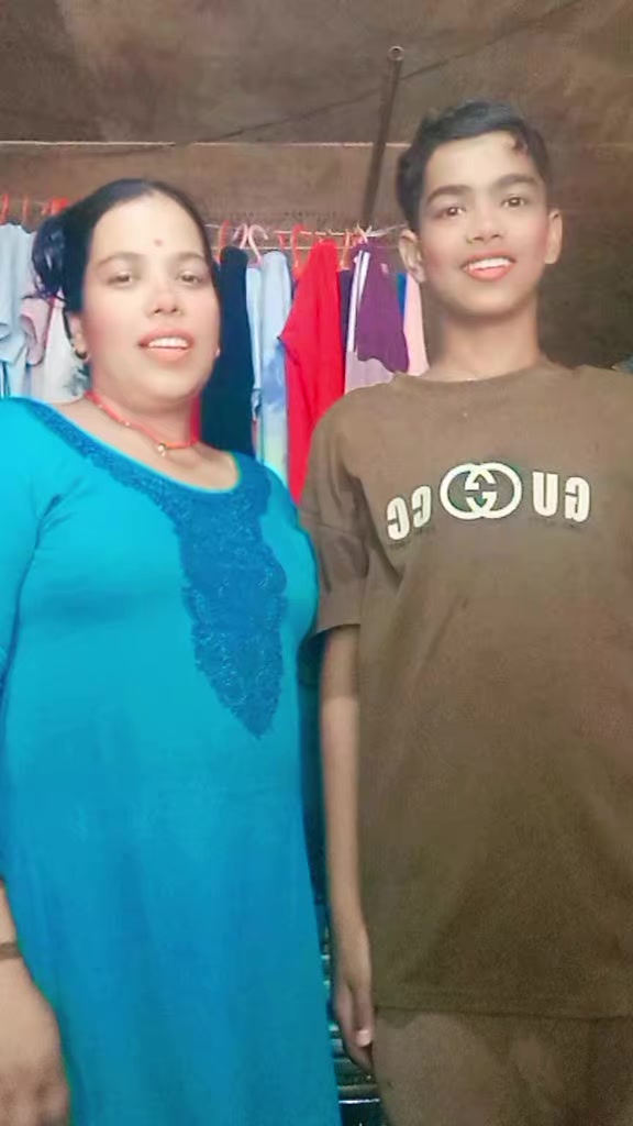 @Kamala_😊❤️