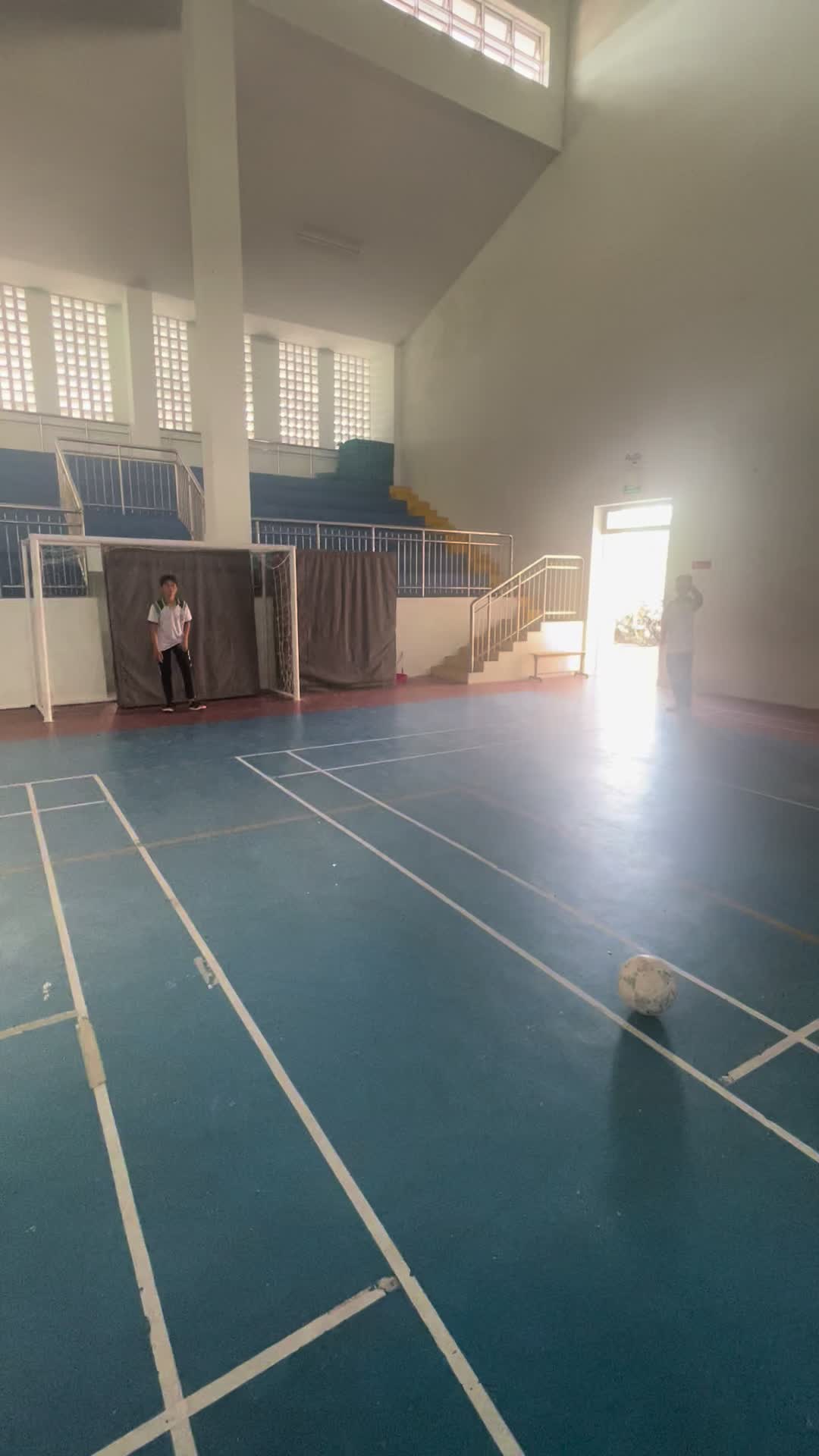 @Thầy T&acirc;n Sports