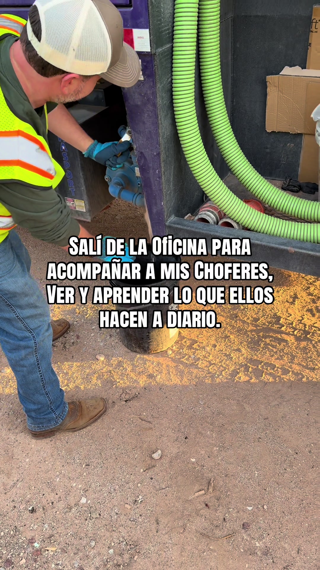 @Oscar Antonio / Papá Metiche