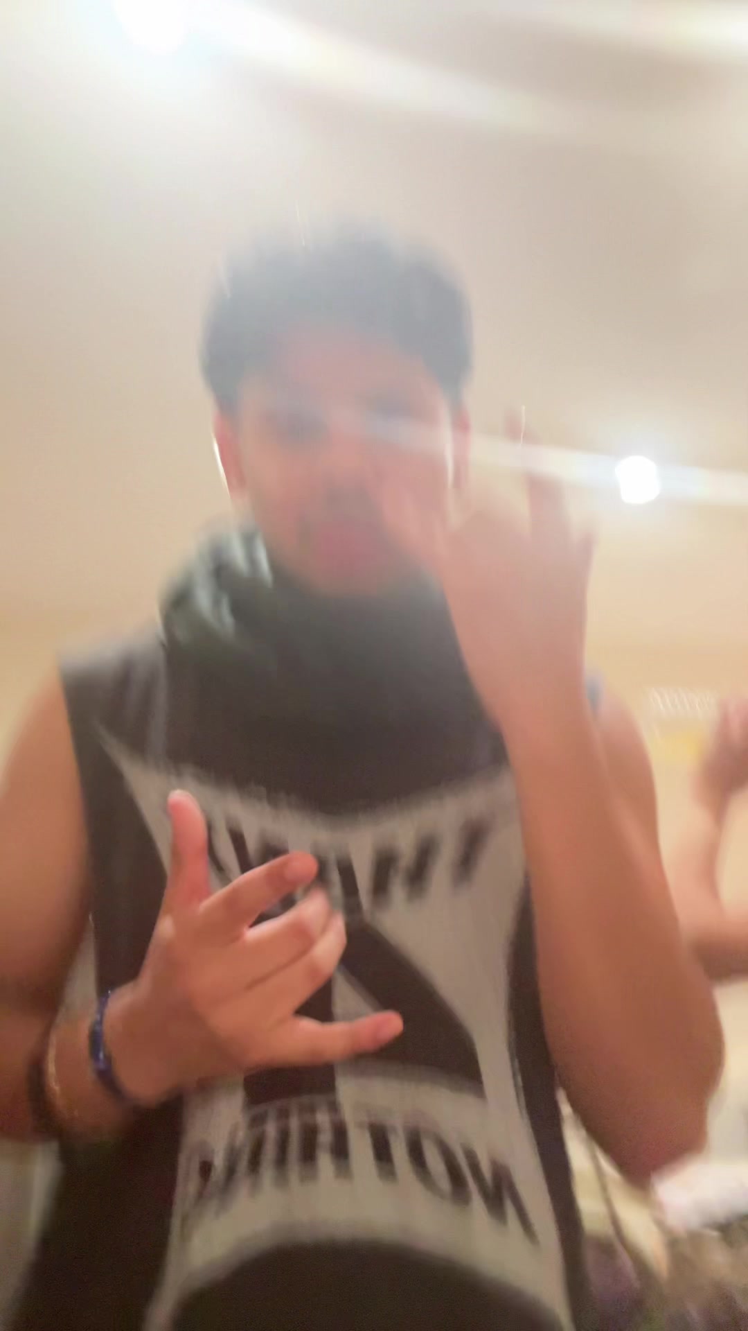 @Cris