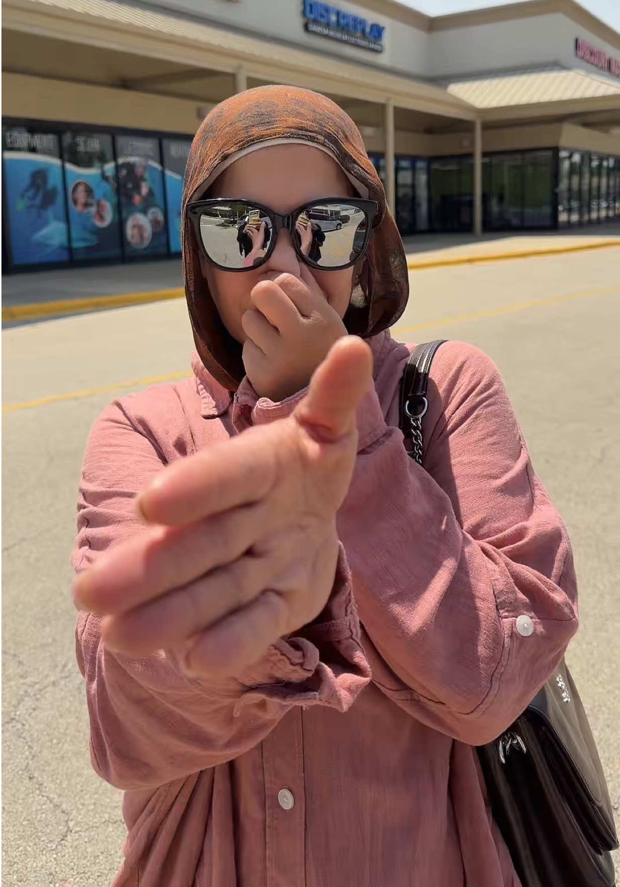 @Lailoolz