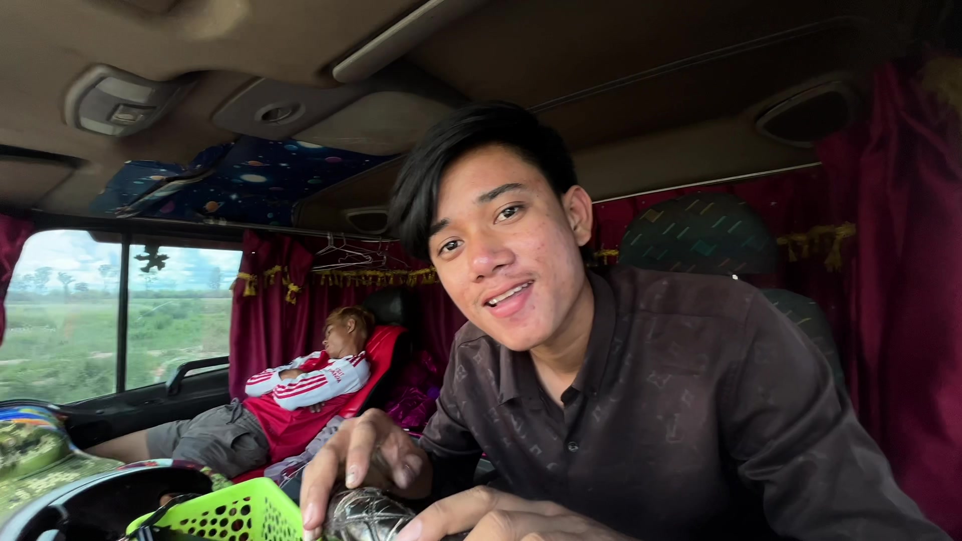 @ប្រូ គា