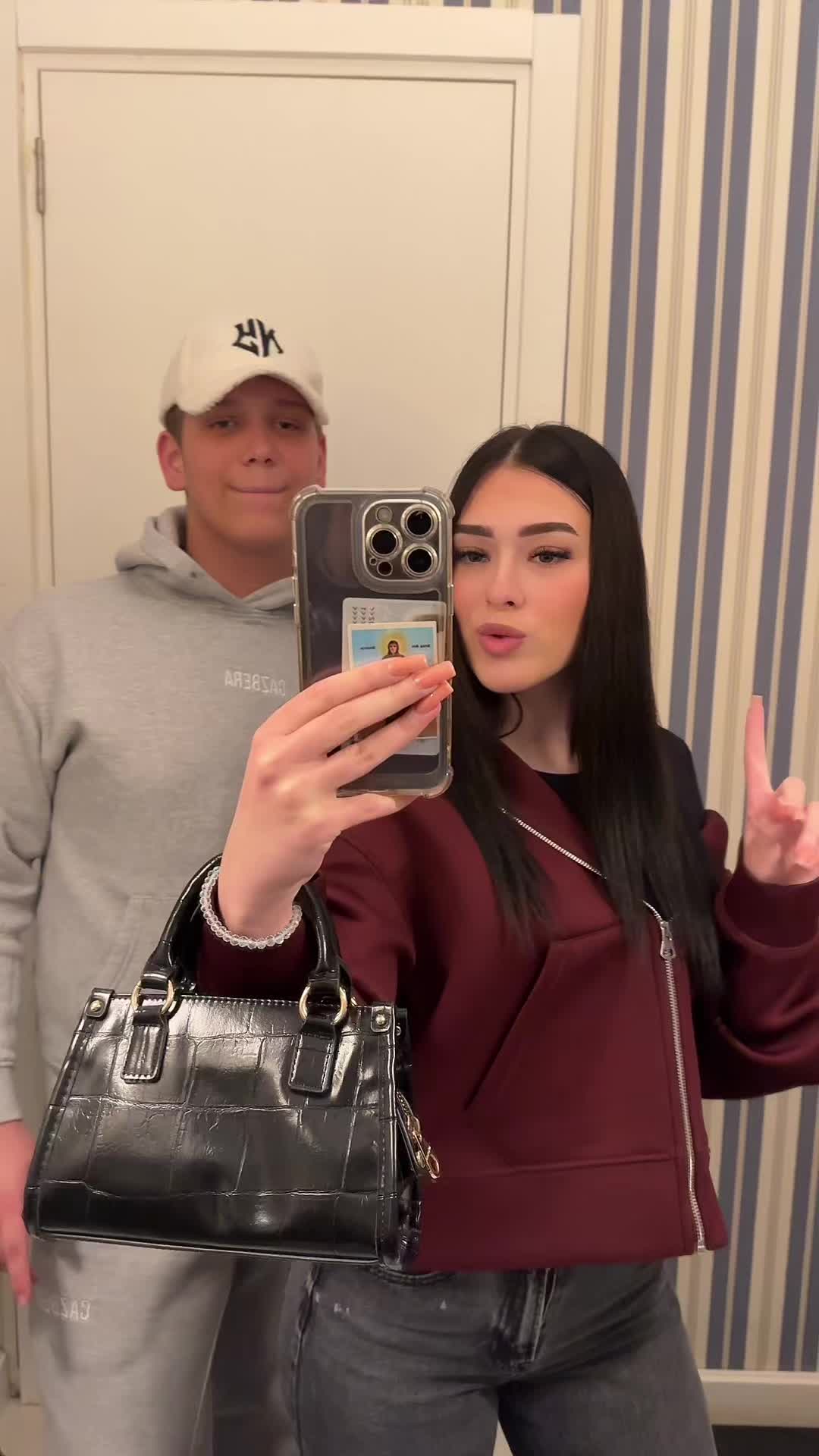 @MM