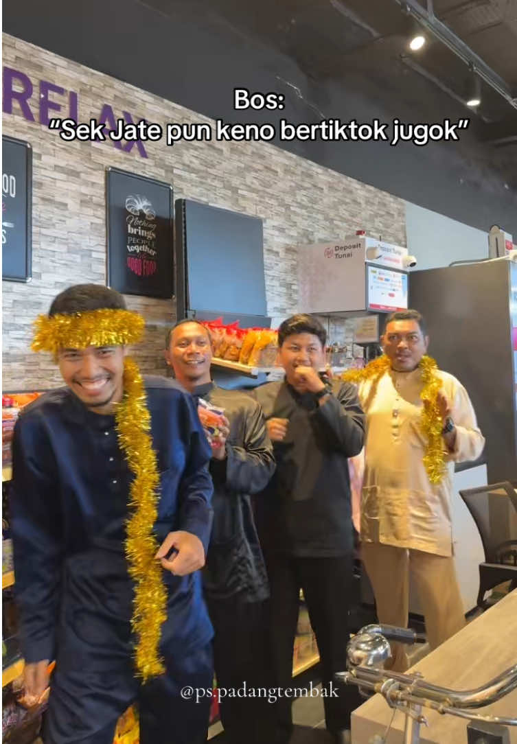 @Petronas Jln Padang Tembak